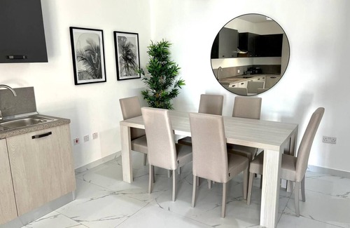 Msida Apartment | Cozy Modern two Bdr Place Sliema Ferry Tigne Point