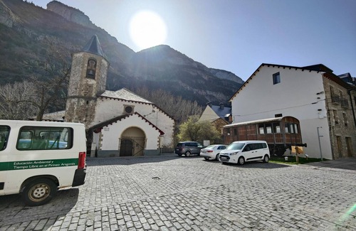 Canfranc Apartment | Cozy Mountain Apartment with Fireplace near Astun & Candanchu Ski Resorts