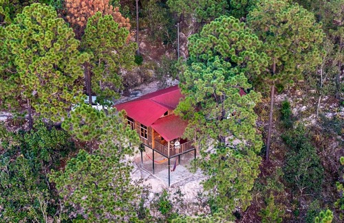 Perquin Cabin | Cozy Mountain Cabin