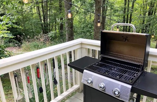 Swannanoa Cabin | Cozy Mountain Getaway Close To Asheville