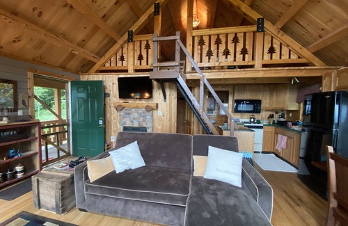 Cairnbrook Cabin | Cozy Mountaintop Retreat