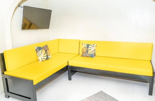 Port of Spain Apartment | Cozy Nook nestled in the Santa Cruz Valley. nQueen sized bed Hot and cold shower