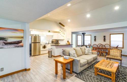 Lone Rock House | Cozy Norfork Home by White River Hike and Fish