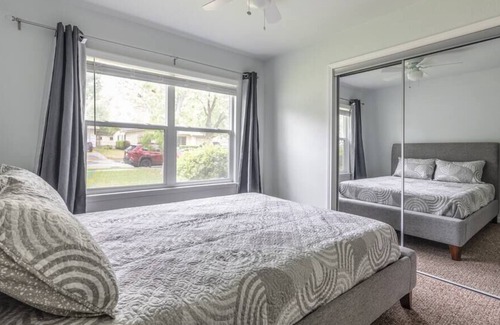 Farmers Branch House | Cozy North Dallas Gem Beautiful Home