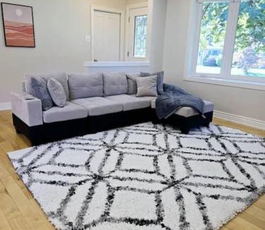 West Oakville House | Cozy Oakville Haven Room 3