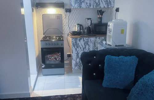 Kiambu Apartment | COZY OMUTS ONE BEDROOM WITH SWIMMING POOL