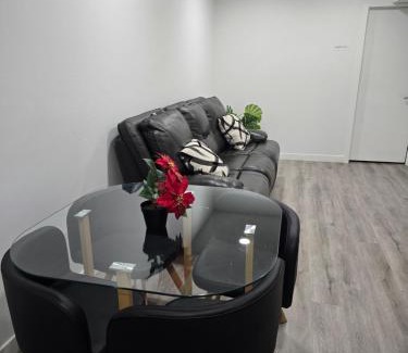 West Edmonton Apartment | Cozy One bedroom BSMT Apartment