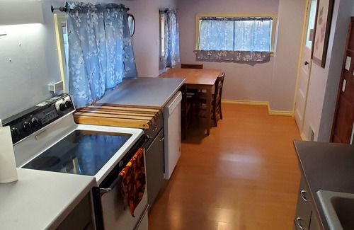 Harlowton Cottage | Cozy one bedroom, newly remodeled.