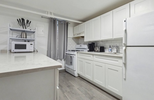 Southeast Yonkers House | Cozy peaceful Yonkers, NY hideaway just 20 minutes from NYC!