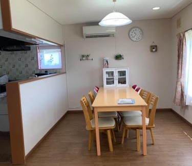 Bibai House | Cozy Penguin House Bibai