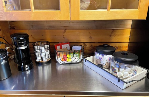 Willow Cabin | Cozy pet friendly cabin with stand alone sauna near Willow and Talkeetna Alaska