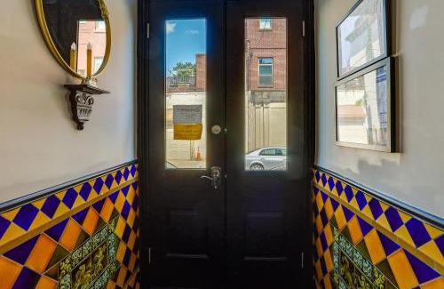 Newbold House | Cozy Philadelphia Rental Steps to Subway Station!