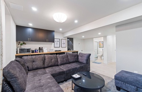 Carleton Place House | Cozy & Private Basement Suite with All Amenities