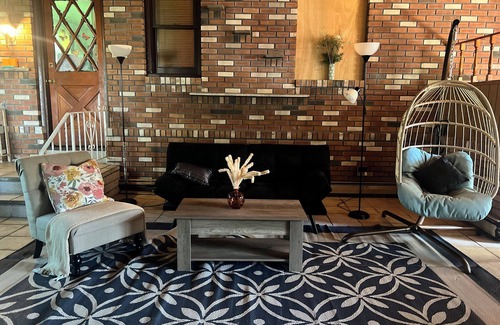 Rotterdam House | Cozy, Private1-bedroom in charming Schenectady with Private Bathroom