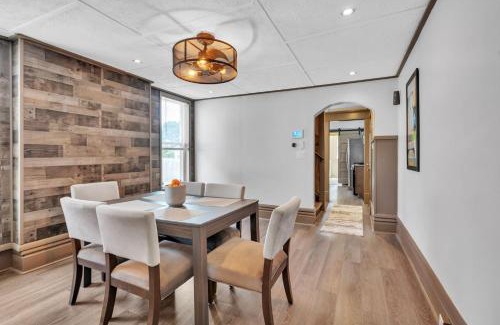 Near East Columbus House | Cozy Renovated 19th Century Home, 5 Min to OSU!