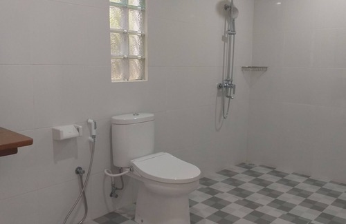 Dalung Bed & Breakfast | COZY RESORT ROOMS WITH GARDEN AND SWIMMING POOL IN KUTA, WH3