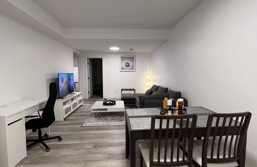 Keith Apartment | Cozy Retreat: Basement Hideaway