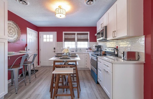 Graham Apartment | Cozy Retreat Close to Downtown + Parking