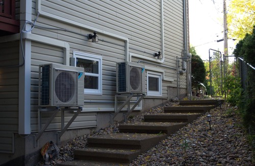 South End Apartment | cozy retreat just minute downtown Halifax! two-bedroom basement apartment