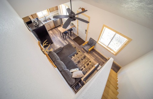 Kalifornsky House | Cozy retreat near Kenai Rvr-2Q&1F bed-w/loft #2