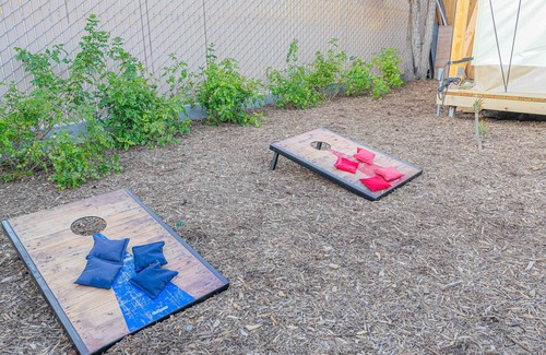Glendora RV Rental | Cozy Retreat with Modern Amenities and Outdoor Fun