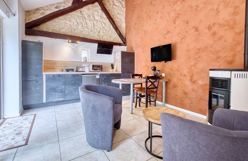 Campagne House | Cozy retreat with terrace & heated pool – Relaxing stay in Dordogne