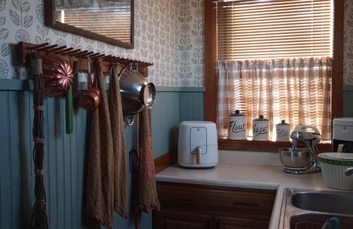 Brixey Cottage | Cozy river retreat with scenic view. Close to outfitters for floating & fishing!