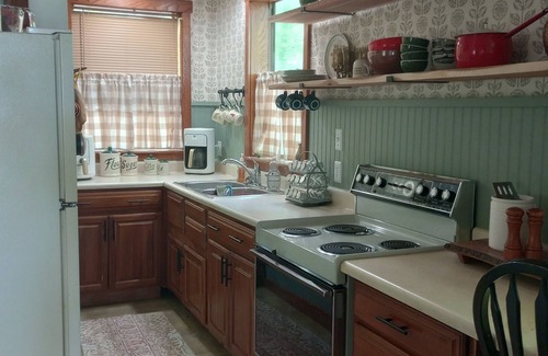 Brixey Cottage | Cozy river retreat with scenic view. Close to outfitters for floating & fishing!