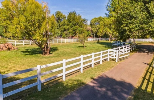 Cottonwood-Verde Village House | Cozy riverfront RV in the heart of wine country "Dandy @ Verde Retreat"