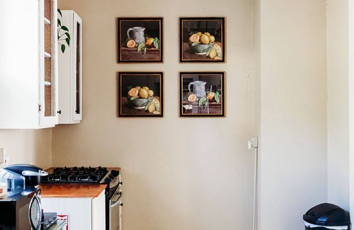 Hermann House | Cozy Riverview Cottage. 5 minute walk to downtown