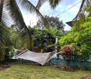Canacona House | Cozy room in hill view villa with lush green lawn