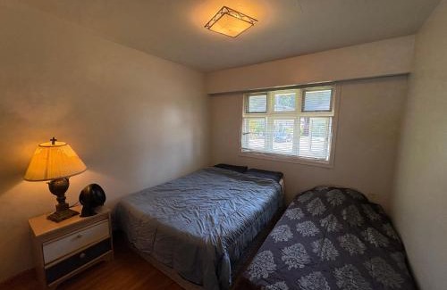 Fleetwood Bed & Breakfast | Cozy Room near Downtown Surrey