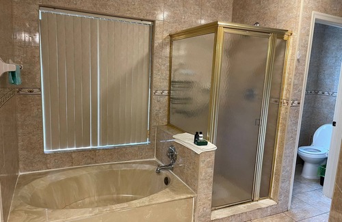 Tamarac House | Cozy room with private bathroom and entrance