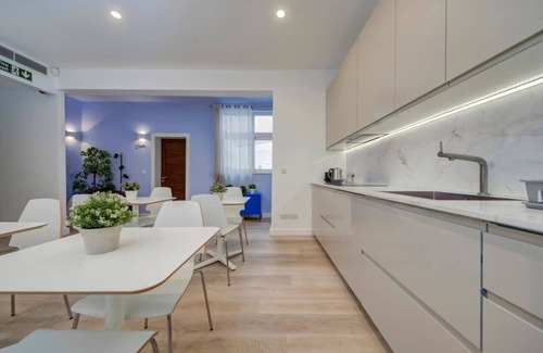 Mosta Apartment | Cozy room with TV & WIFI located in Mosta