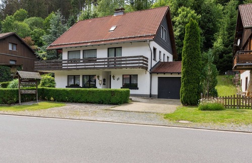 Riefensbeek Apartment | Cozy Stay in Kamschlacken