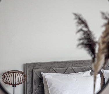 Mazotos Apartment | Cozy sea view Apartment