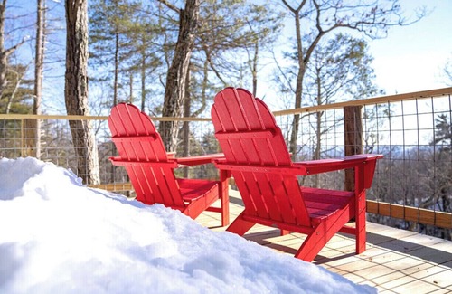 Wallkill House | Cozy, Seasonal Geo-Dome with Heat/AC on Private Hiking paradise in Gunks.