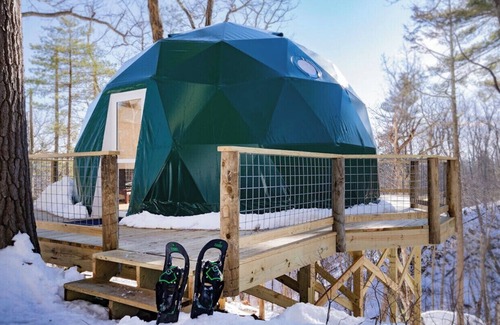 Wallkill House | Cozy, Seasonal Geo-Dome with Heat/AC on Private Hiking paradise in Gunks.