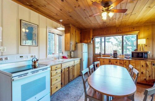 Black Bart House | Cozy Seclusion