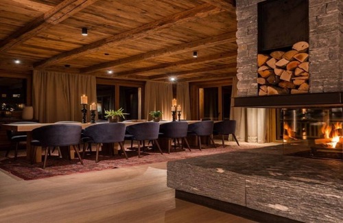 Lech am Arlberg Ski Chalet | COZY SKI RETREAT