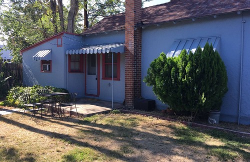 West University Cottage | Cozy Small Cottage Downtown - Walk to University of Nevada Reno