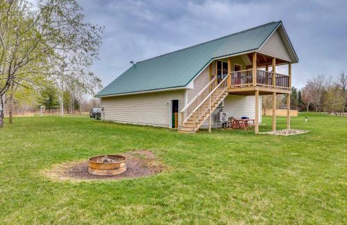 Swanton Apartment | Cozy Solar-Powered Loft Walk to Lake Champlain!