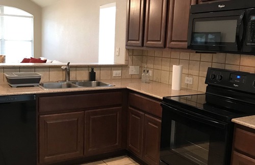 Timberwood Park House | Cozy & spacious 3 bedroom home -North San Antonio. Stone Oak area