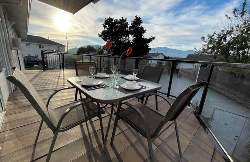 Sardis House | Cozy , spacious and comfortable house. Pet friendly! And close to everything!