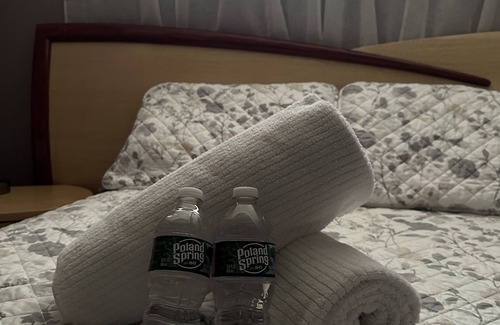 Englewood Apartment | Cozy Spacious Guest Suite 15 minutes from NYC