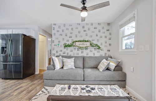 Orchard Park House | Cozy Stay at Home in Orchard Park- Near Bills Stadium