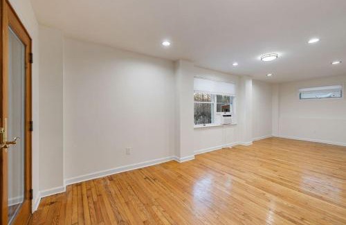 Stony Point Apartment | Cozy Stay WiFi, fire pit