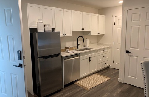 Regional District of Nanaimo Apartment | Cozy Studio Apartment in Qualicum BeachnAngels Inn Studio Apartment.