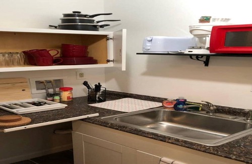 Marion House | COZY STUDIO APARTMENT! CLOSE TO JOURNAL SQUARE