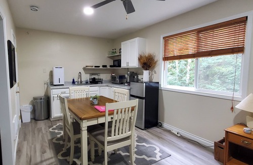 Sudden Valley Apartment | Cozy Studio Getaway in the Woods!